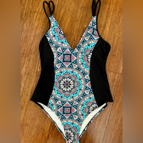 NWT! Swimsuit Cupshe 1 PC Mallot Black Turquoise Medallion Print SZ M - Picture 3 of 7